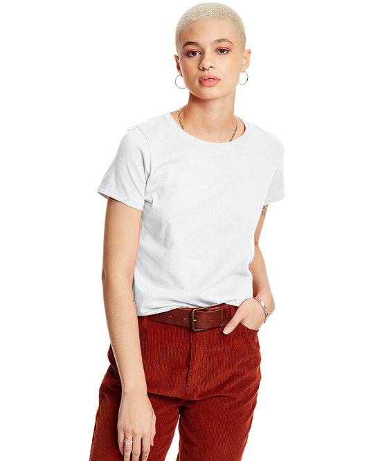 UNCOMPROMISING-COMFORT-HANES-LADIES-ESSENTIAL-T-T-SHIRT-ELEVATING-YOUR-EVERYDAY-STYLE